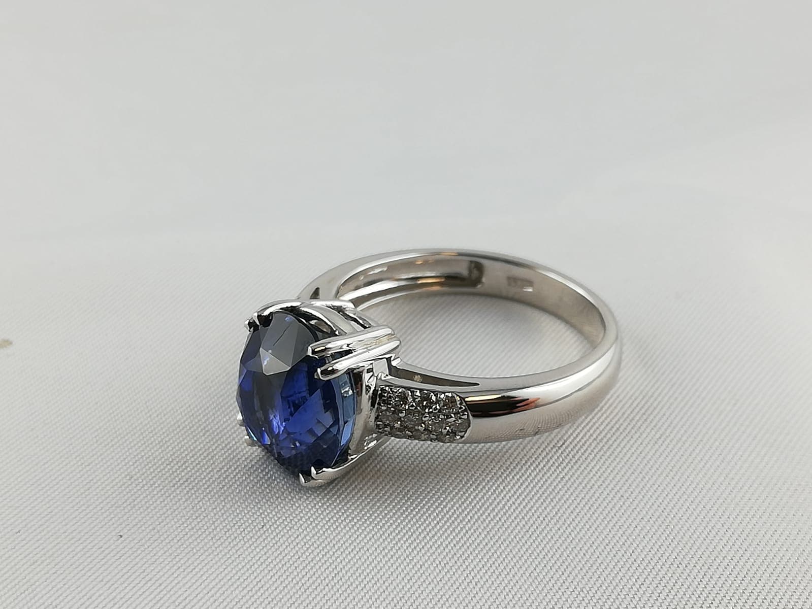 Rachat de bijoux signés à Paris 15e